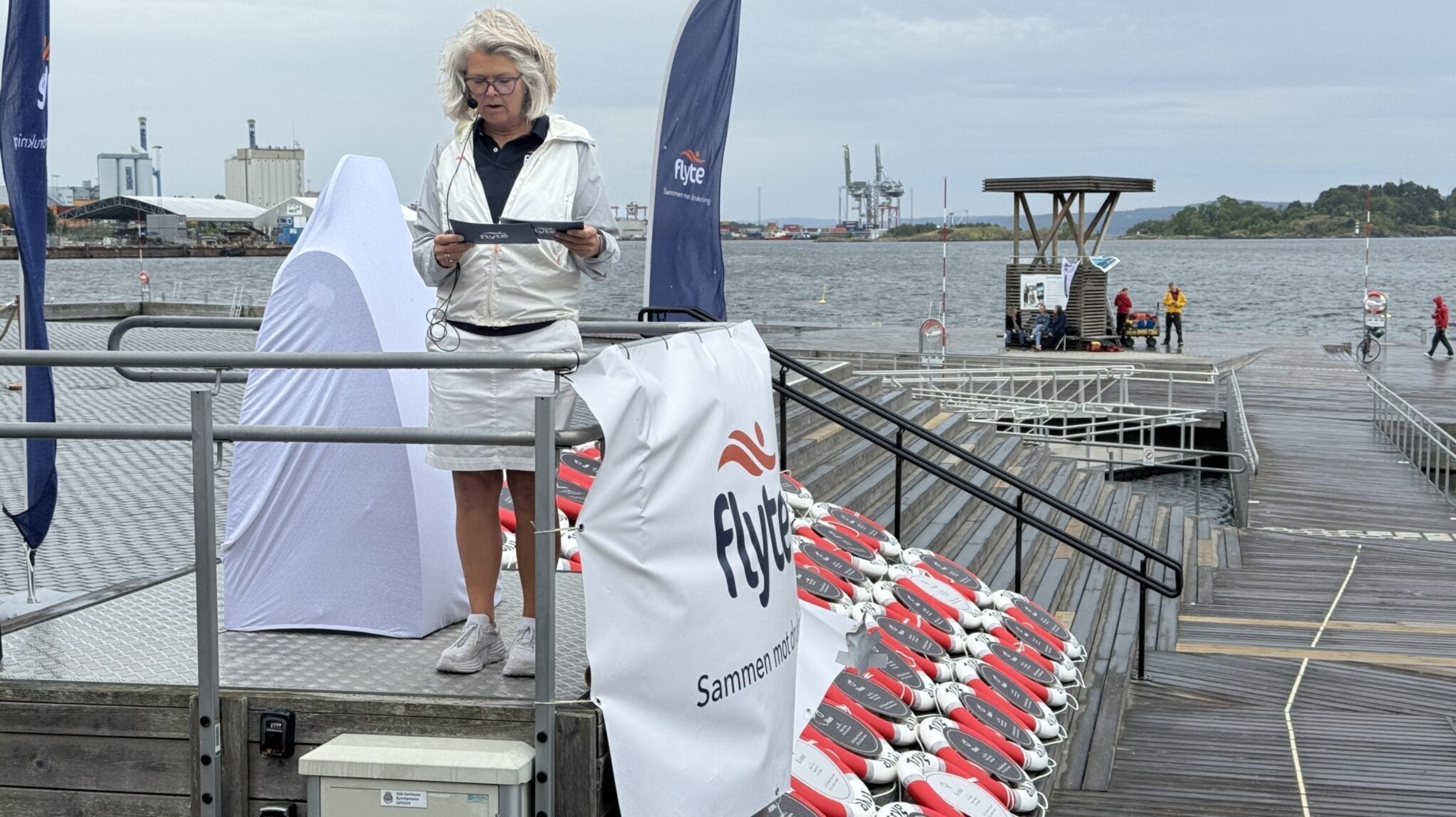 Daglig leder i Flyte, Mia Bergmann, åpner markeringen på Sørenga.